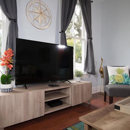 Вилла Beautiful Two-Story In Central Galveston, Short Walk To Beach, Near Downtown! | Seas The Breeze Экстерьер фото
