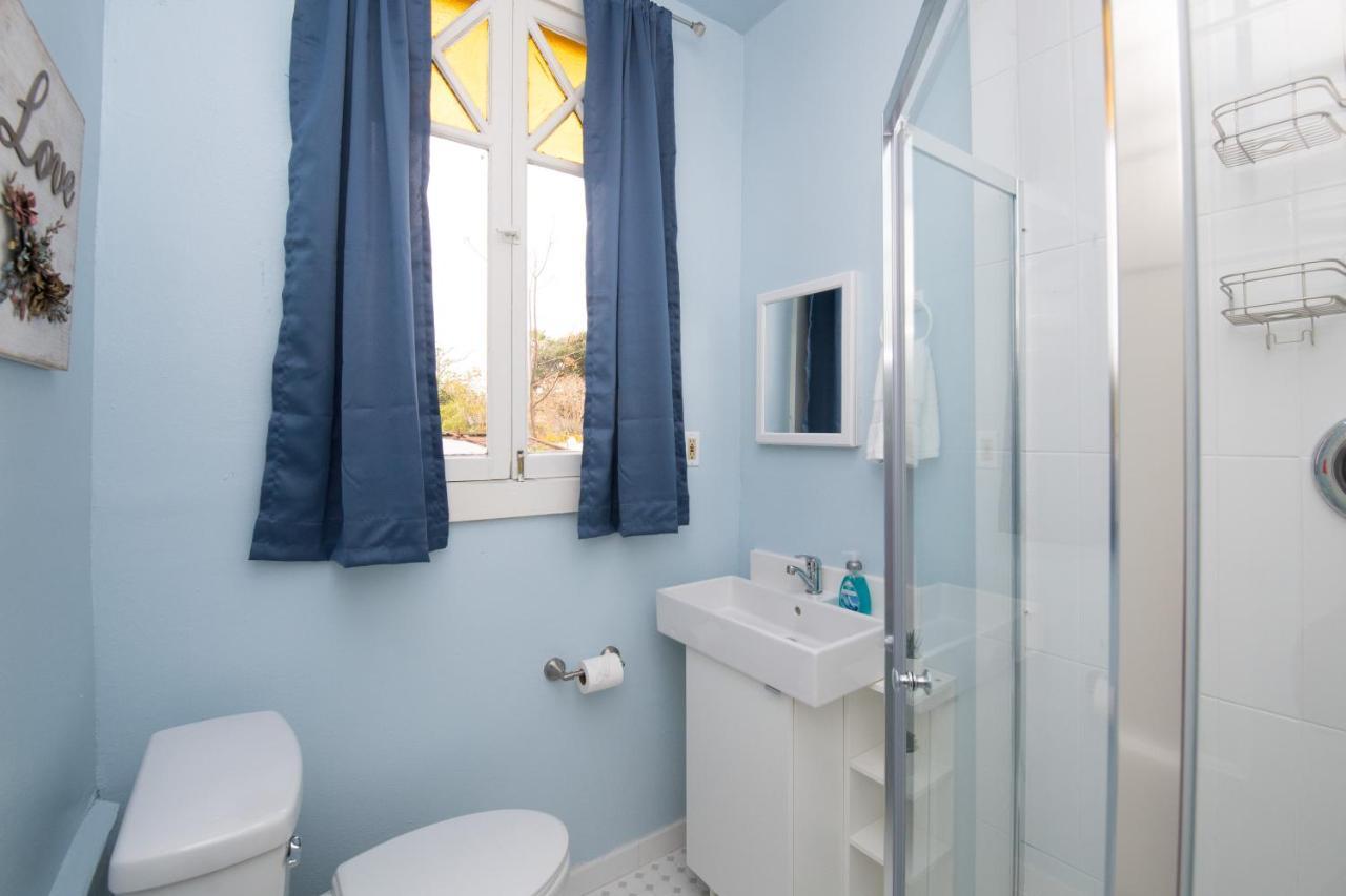 Вилла Beautiful Two-Story In Central Galveston, Short Walk To Beach, Near Downtown! | Seas The Breeze Экстерьер фото